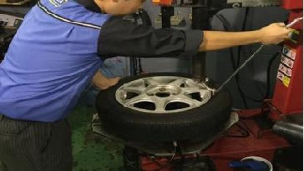 タイヤ交換