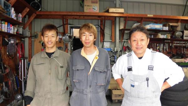 ２級整備士　３名