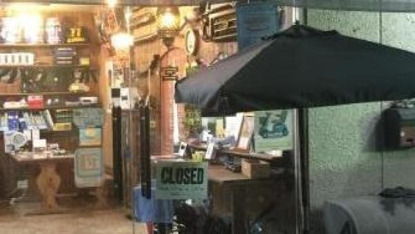 店舗入口