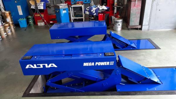 　PITです　ALTIA最新リフト導入