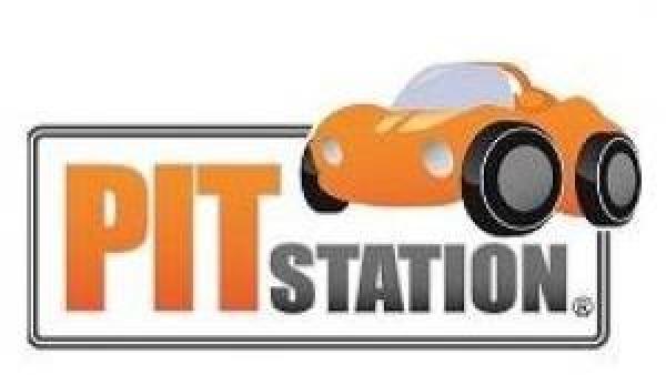PITステーション　LOGO