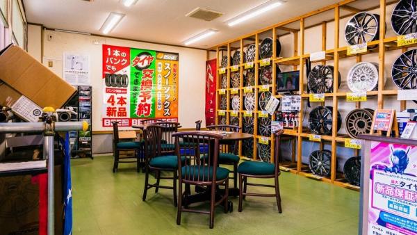 ゆったりとした待合室