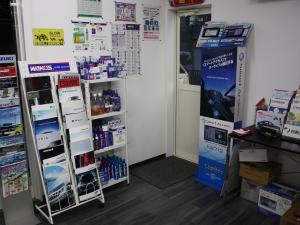 オイルやナビのブランドメーカー扱い店です