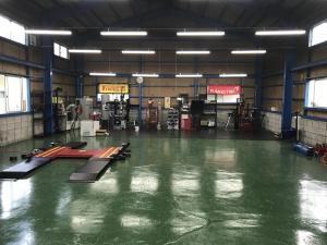 直送・持ち込みタイヤ交換専門店です！！