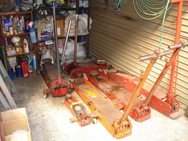 有限会社キャスパー【神奈川県横須賀市】 - タイヤ交換・取付・販売店