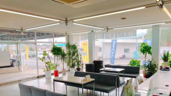 お客様待合室になります。