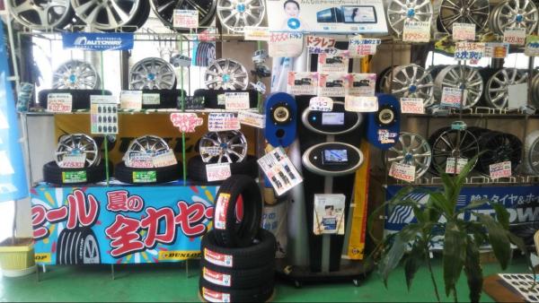 店舗内です！商品をご覧いただけます！