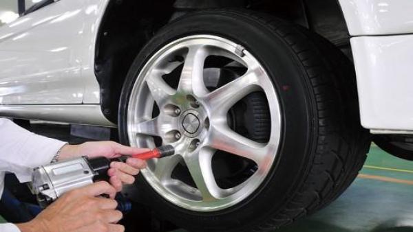 皆様のお車のトラブルを解決します