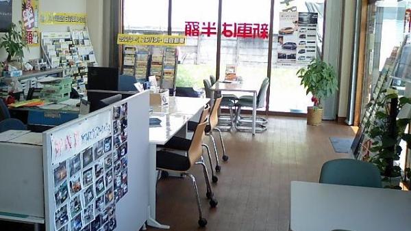 店舗内はこんな感じのお店です。