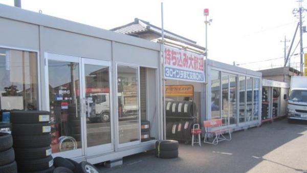 新品タイヤ