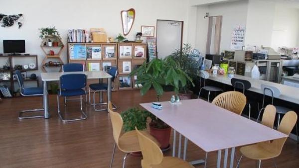 店舗改装しました！こだわりの店内です。