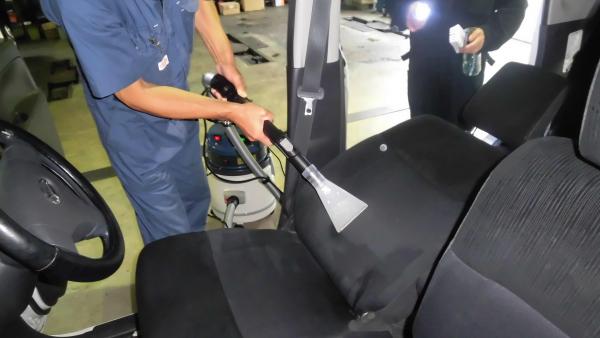 車内ルームクリーニング
