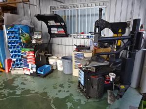 タイヤショップトレッド名古屋滝の水店