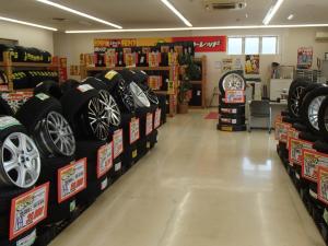 新品・アウトレットタイヤがお買い得！