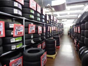 新品国産アウトレットタイヤがお買い得!!