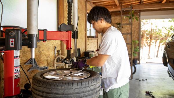 タイヤ組み換え
