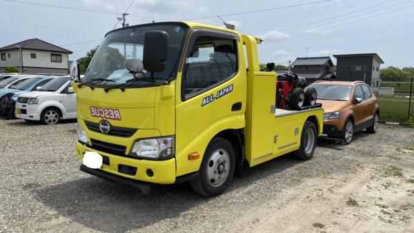 レッカー車