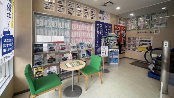 車の販売も行っております。