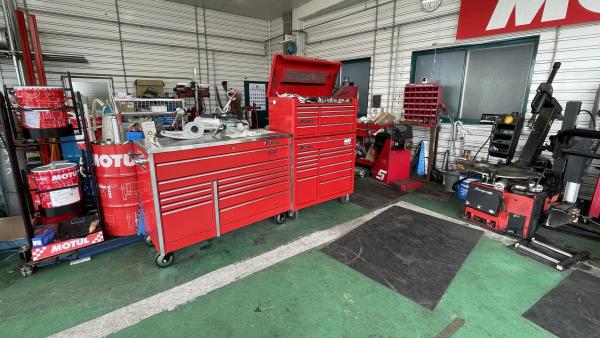 当店で使用している工具と機械です
