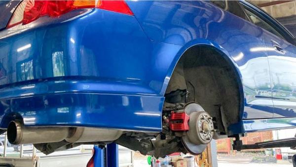 タイヤ交換は元より、車検・一般整備もお任せください！