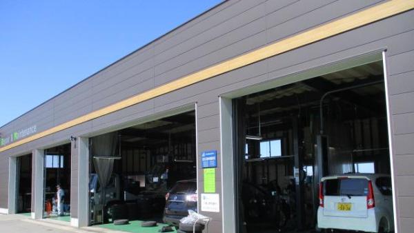 整備工場棟です。
