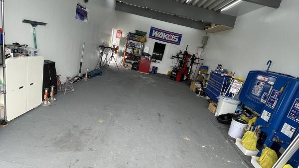 整備場