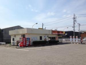 食事と一緒にタイヤ交換♪