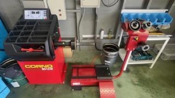 最新鋭のEIWAタイヤバランサー導入！！！