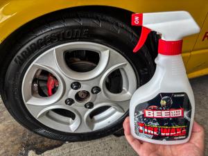 タイヤ交換後はタイヤWAXでピカピカに!