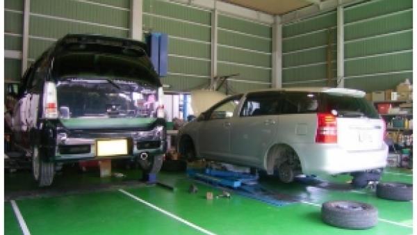 当店の中古車は自社にて丁寧に点検・整備☆クリーニング仕上げを実施しております！