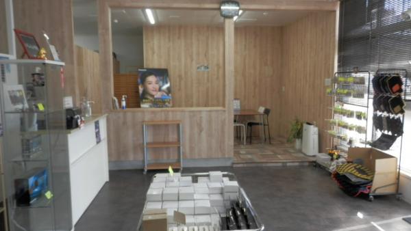 作業終了まで店内でお待ちいただけます。