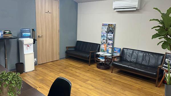 ２階待合室
