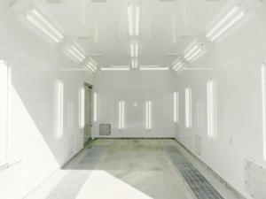 ✧鈑金ブースを工場に併設✧