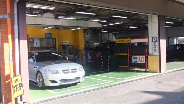 お客様駐車場