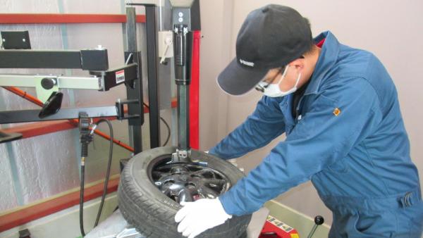 新車はもちろん中古車のお探し依頼も大歓迎