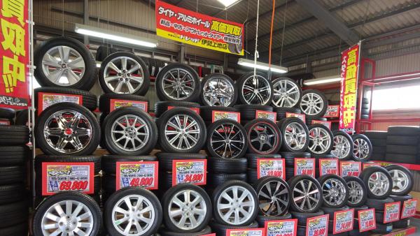 中古タイヤセット売り場