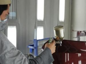 自社鈑金工場完備！