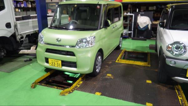 代車,レンタカーもございます。