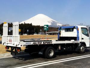 自社レッカー車完備