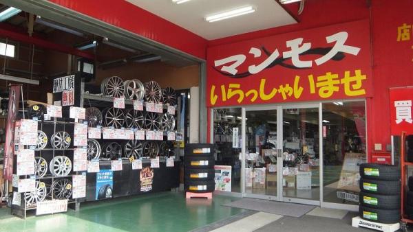 店舗内入口です。ちょっと分かりにくいかも