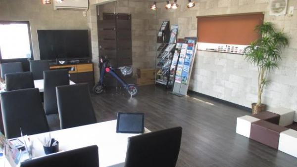 オーパーツ　店内