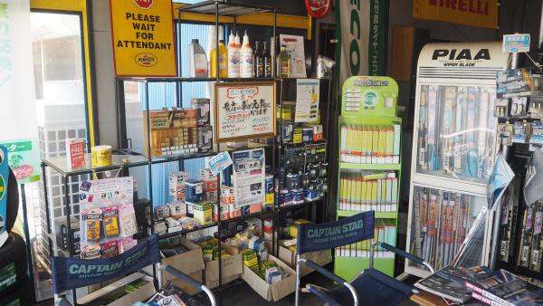 店内の様子①