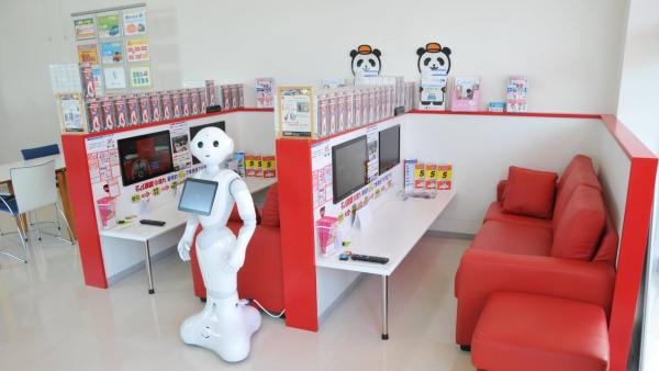 ペッパー店長と待合室です！