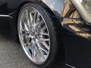 225/35R19 クラウン