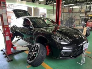 PORSCHE　パナメーラ