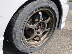 トヨタ　スターレット　タイヤ交換