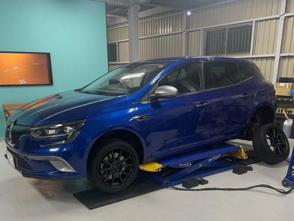 TOOL BOX【福岡県糟屋郡篠栗町】 - タイヤ交換・取付・販売店 - タイヤ