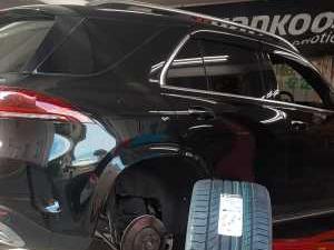 325/35R22　コンチネンタル！！！