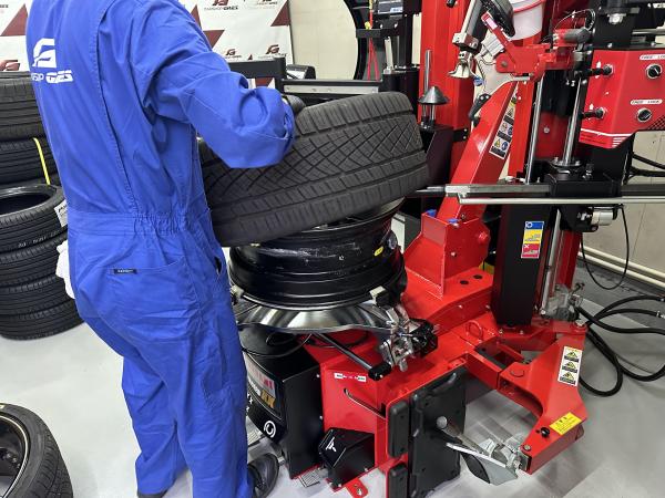 商品画像：得津自動車株式会社】大阪府和泉市の自動車の整備・修理工場 3