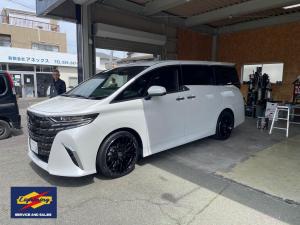 トヨタ　新型アルファード　タイヤ　ホイール　取り付け